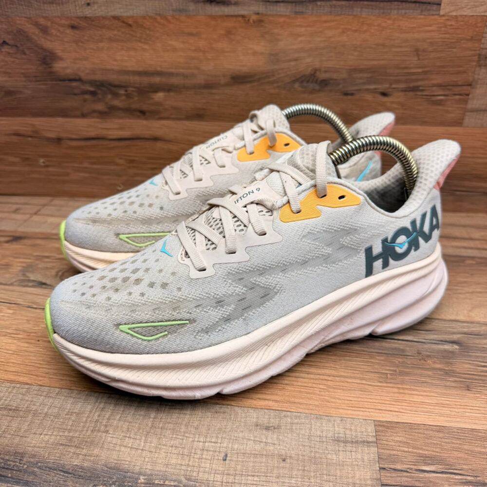 HOKA Clifton 9 Women’s size 9 Running Shoes Orange Athletic Sneakers